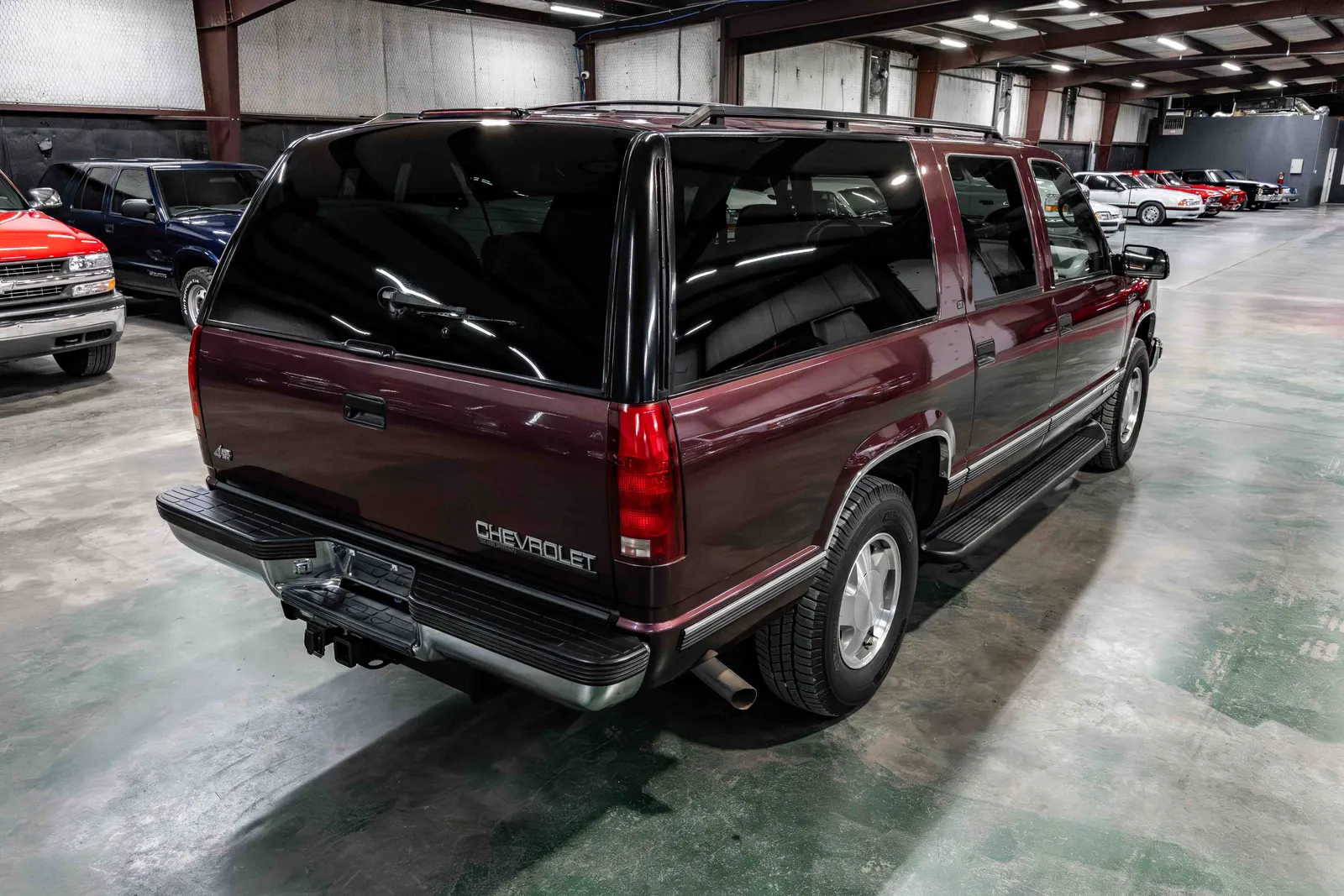 1996-Chevrolet-Suburban-Red Maple Metallic-3GNFK16R3TG160347-37.jpg